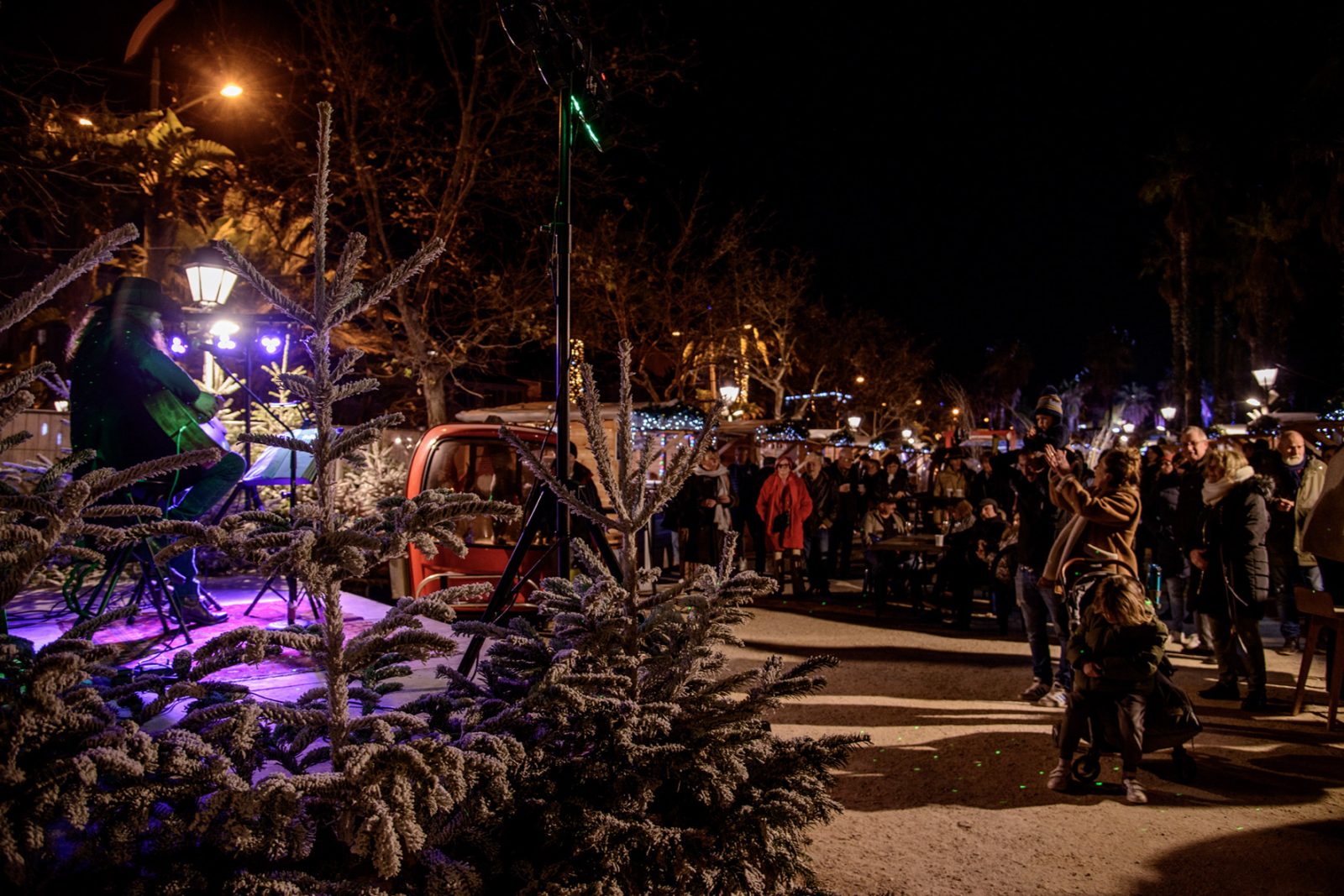 Concerts at the Christmas market_Le Lavandou